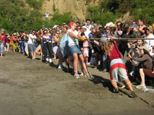 Bolinas-Stinson Tug of War 